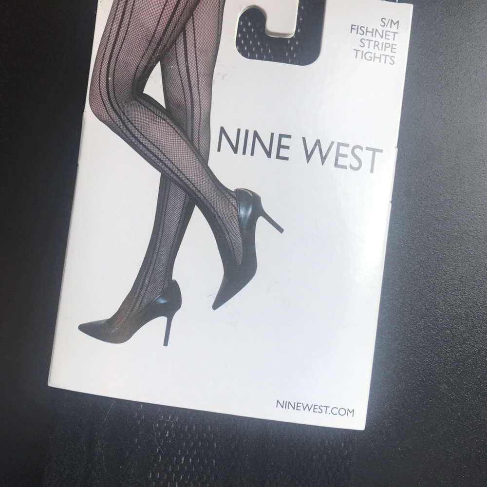 Fishnet stripe tights